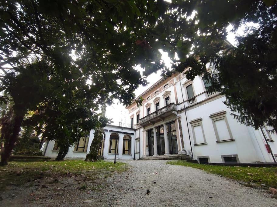 Casa Zia Luisa Apartment Lecco Exterior photo